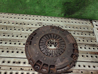 корзина сцепления Mercedes-Benz T2 2 поколение 1992, 003250990480