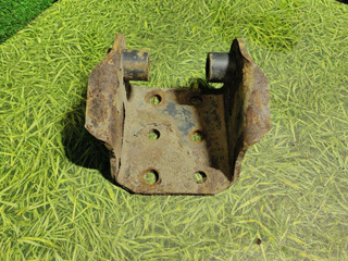 крепление амортизатора MAN TGA 1 поколение 2008, 10.5 л., D 2066 LF 36, дизель, МКПП, 81437405358