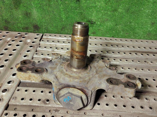 кулак поворотный правый Volvo FM 3 поколение 2013, 10.8 л., D11C410, дизель, АКПП, 20543313