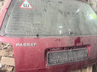 крышка багажника (дверь 3-5) Volkswagen Passat B5 2000, красный, универсал