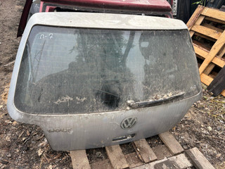 крышка багажника (дверь 3-5) Volkswagen Golf 4 поколение 2000, серебристый, хетчбэк 5 дв.