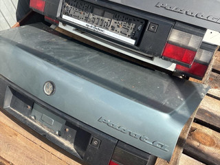 крышка багажника (дверь 3-5) Volkswagen Passat B3 1990, седан