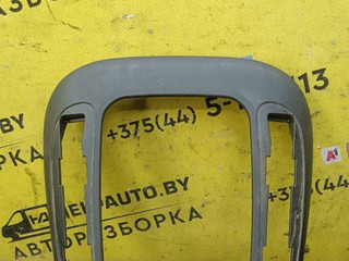 рамка обрамление кулисы Opel Vectra B 1997, 1.6 л., X 16 XEL, бензин, МКПП, красный, седан, передний привод
