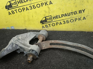 кронштейн (крепление) Opel Kadett D (1979 - 1984), 1.4 л., бензин, МКПП, зеленый, хетчбэк 5 дв.