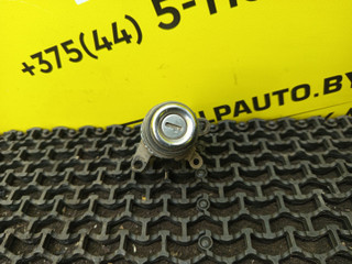 кнопка открытия багажника Audi 80 B3 1988, 1.6 л., дизель, МКПП, седан, передний привод