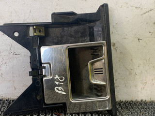 пепельница Audi 80 B3 89/B3 1991, 1.8 л., бензин, МКПП, седан, 893857961