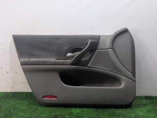 обшивка двери передняя левая Renault Laguna 2 поколение 2001, 1.9 л., дизель, МКПП, чёрный, хетчбэк 5 дв., передний привод, 8200000081
