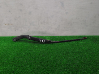 щеткодержатель (поводок стеклоочистителя, дворник) Renault Laguna 2 поколение 2001, 1.9 л., дизель, МКПП, чёрный, хетчбэк 5 дв., передний привод