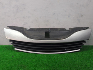 решетка радиатора Renault Laguna 2 поколение 2001, 1.9 л., дизель, МКПП, чёрный, хетчбэк 5 дв., передний привод