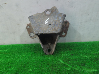 Кронштейн балки Renault Laguna 2 поколение 2001, 1.9 л., дизель, МКПП, чёрный, хетчбэк 5 дв., передний привод