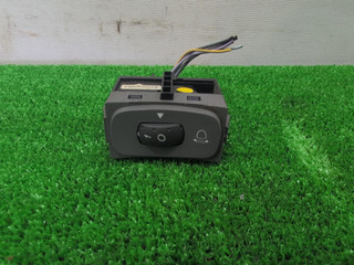 кнопка корректора фар Renault Laguna 2 поколение 2001, 1.9 л., дизель, МКПП, чёрный, хетчбэк 5 дв., передний привод, 8200032953