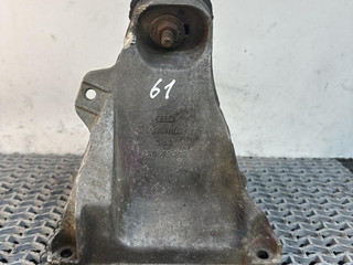 подушка крепления двигателя Audi 80 8C/B4 1993, 2.0 л., ABT, бензин, МКПП, зеленый, седан, передний привод, 8A0199308