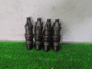 форсунка Volkswagen Passat B3 1991, 1.9 л., дизель, МКПП, белый, универсал, передний привод, 068130201R, KSA30S364