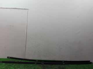 крышка (заглушка) рейлинга Volkswagen Passat B3 1991, 1.9 л., дизель, МКПП, белый, универсал, передний привод