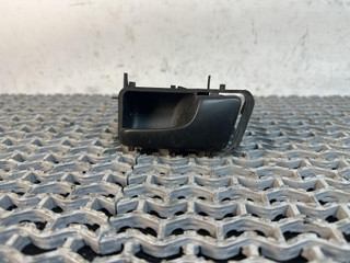 ручка внутренняя передняя правая Volkswagen Passat B3 1991, 1.9 л., дизель, МКПП, белый, универсал, передний привод, 357837236