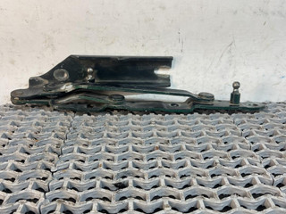 петля крышки багажника Audi 80 8C/B4 1993, 2.0 л., ABT, бензин, МКПП, зеленый, седан, передний привод, 8A5827302