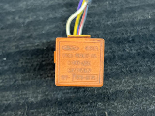 реле стеклоочистителей Ford Mondeo 2 поколение 1996, 2.0 л., бензин, МКПП, красный, универсал, передний привод, 93BG14K087AA