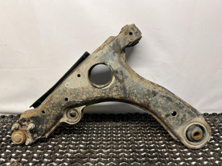 рычаг передний правый Volkswagen Passat B3 1991, 1.9 л., дизель, МКПП, белый, универсал, передний привод