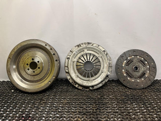 комплект сцепления Volkswagen Passat B3 1991, 1.9 л., дизель, МКПП, белый, универсал, передний привод, 3082194233, 1862265031