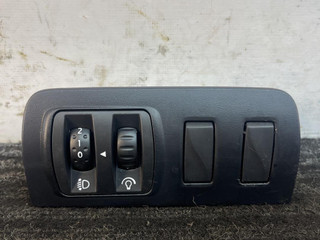 кнопка корректора фар Renault Fluence 1 поколение 2011, 1.6 л., бензин, АКПП, серебристый, седан, передний привод, 1021710, 251637324R