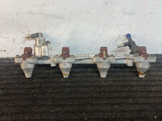 форсунка Ford Mondeo 2 поколение 1996, 2.0 л., бензин, МКПП, красный, универсал, передний привод, 938F9D280