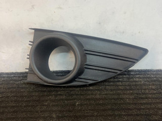 рамка фары противотуманной левой Renault Fluence 1 поколение 2011, 1.6 л., бензин, АКПП, серебристый, седан, передний привод, 261570003R, 263360006R