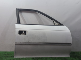дверь передняя правая Opel Astra F [рестайлинг] 1998, 1.7 л., дизель, МКПП, белый, универсал, передний привод