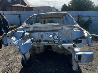 часть кузова (вырезанный элемент) Dacia Sandero 1 поколение 2008, 1.4 л., K7J 714, бензин, МКПП, серый, хетчбэк 5 дв., передний привод