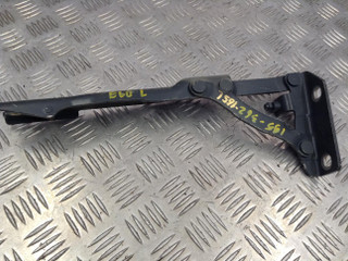петля капота левая BMW 5 серия E60/E61 2004, 2.2 л., M54 B22 (226S1), АКПП, седан