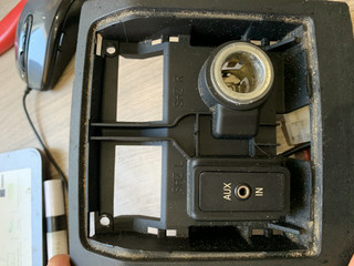 разъем AUX / USB