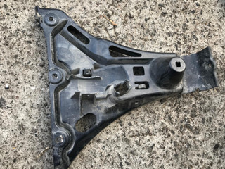 Крепление бампера переднего BMW 5 серия E60/E61 2004, 2.5 л., M54 B25 (256S5), бензин, МКПП, синий, универсал, 51127060796, 7060796