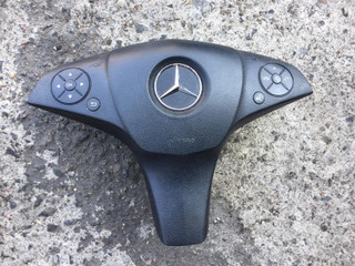подушка безопасности водителя Mercedes-Benz C-Класс W204/S204 2008, 2.1 л., OM 646.811, дизель, МКПП, серебро, седан