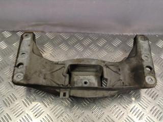 кронштейн КПП BMW 5 серия E60/E61 2005, 3.0 л., M57 D30 (306D4), дизель, АКПП, универсал, 6761106
