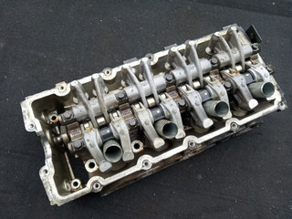 головка блока цилиндров Mini Cooper 1 поколение 2001, 1.6 л., W10 B16 A, бензин, АКПП, красный, хетчбэк 5 дв.