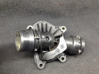 корпус термостата BMW 7 серия E65/E66/E67 2002, 3.0 л., M57 D30 (306D3), АКПП, седан