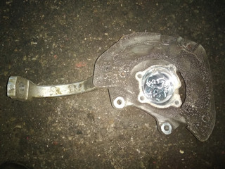 кулак поворотный правый Mercedes-Benz C-Класс W205/S205/C205 2015, 2.0 л., M 274.920, бензин, АКПП, седан, правый руль, A2052200