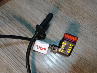 датчик ABS правый