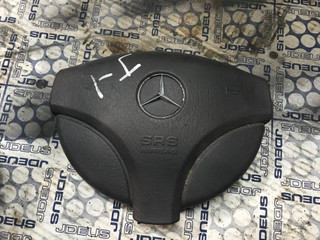 подушка безопасности водителя Mercedes-Benz A-Класс W168 2000, 1.6 л., M 166.960, бензин, АКПП, хетчбэк 5 дв., A1684600198