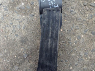педаль BMW 7 серия E65/E66/E67 2001, 3.0 л., M57 D30 (306D3), дизель, АКПП, седан, 6772645