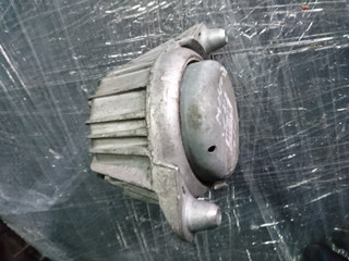 подушка крепления двигателя Mercedes-Benz E-Класс W212/S212/C207/A207 2010, 2.1 л., OM 651.924, дизель, АКПП, серебристый, седан, A2122406417