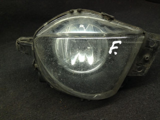 фара противотуманная левая BMW 3 серия E90/E91/E92/E93 2007, 3.0 л., N53 B30 A, бензин, МКПП, мокрый асфальт, седан, 6948373