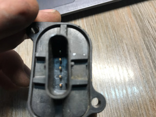 расходомер воздуха BMW 5 серия F07/F10/F11 2012, 2.0 л., N47 D20 C, дизель, АКПП, седан, правый руль, 8506408, 0281006092