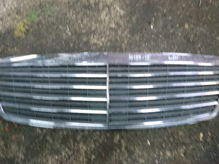 заглушка (решетка) в бампер Mercedes-Benz E-Класс W211/S211 2005, 2.1 л., OM 646.961, дизель, АКПП, седан, A2118800283