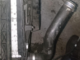 патрубок радиатора Mercedes-Benz M-Класс W166 2012, 2.1 л., OM 651.960, дизель, АКПП, мокрый асфальт, внедорожник 5 дв., A1665001075