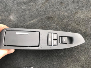 кнопка стеклоподъемника двери BMW 7 серия F01/F02 2010, 4.4 л., N63 B44 A, бензин, АКПП, черный, седан, 9195269