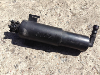 форсунка омывателя фары левая BMW Z4 E85 2004, 3.0 л., M54 B30 (306S3), бензин, АКПП, кабриолет, 7179311
