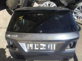 крышка багажника (дверь 3-5) Mercedes-Benz M-Класс W166 2015, 3.0 л., OM 642.826, дизель, АКПП, cthsq, внедорожник 5 дв.