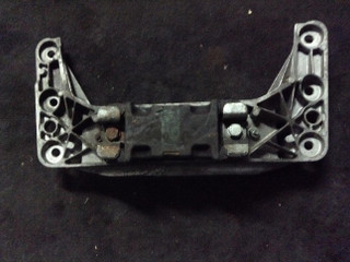 кронштейн КПП BMW 5 серия E60/E61 2005, 3.0 л., N52 B30 A, АКПП, седан