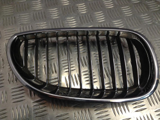 заглушка (решетка) в бампер BMW 5 серия E60/E61 2006, 3.0 л., M57 D30 (306D3), АКПП, седан