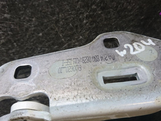 петля капота правая Mercedes-Benz C-Класс W204 [рестайлинг] 2013, 2.1 л., OM 651.913, АКПП, седан, A2048800828